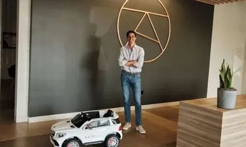 Startup gọi xe hứa hẹn ‘đánh bật’ Uber: Tài xế nhận lương 'khủng', khách hàng được mở cửa xe, mời nước