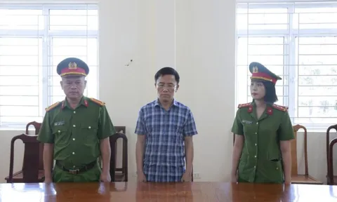Chủ tịch UBND xã Nguyễn Văn Hưng bị bắt vì tội gì?
